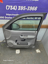 2007-2013 Chevrolet Silverado / GMC Sierra 1500 2500 3500 HD RH Front Passenger Side Door