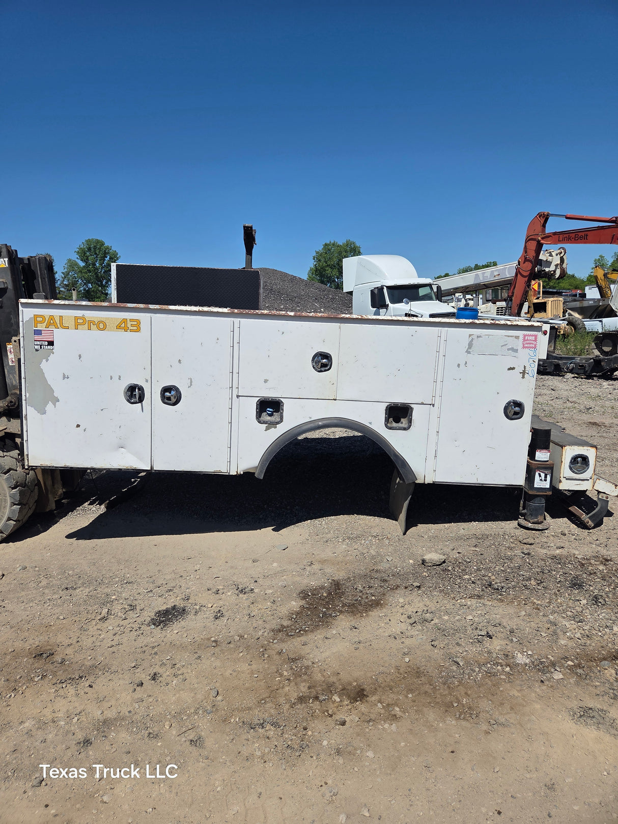 11' Steel Utility Crane Service Body For Dual Rear Wheel Utility Bed Universal