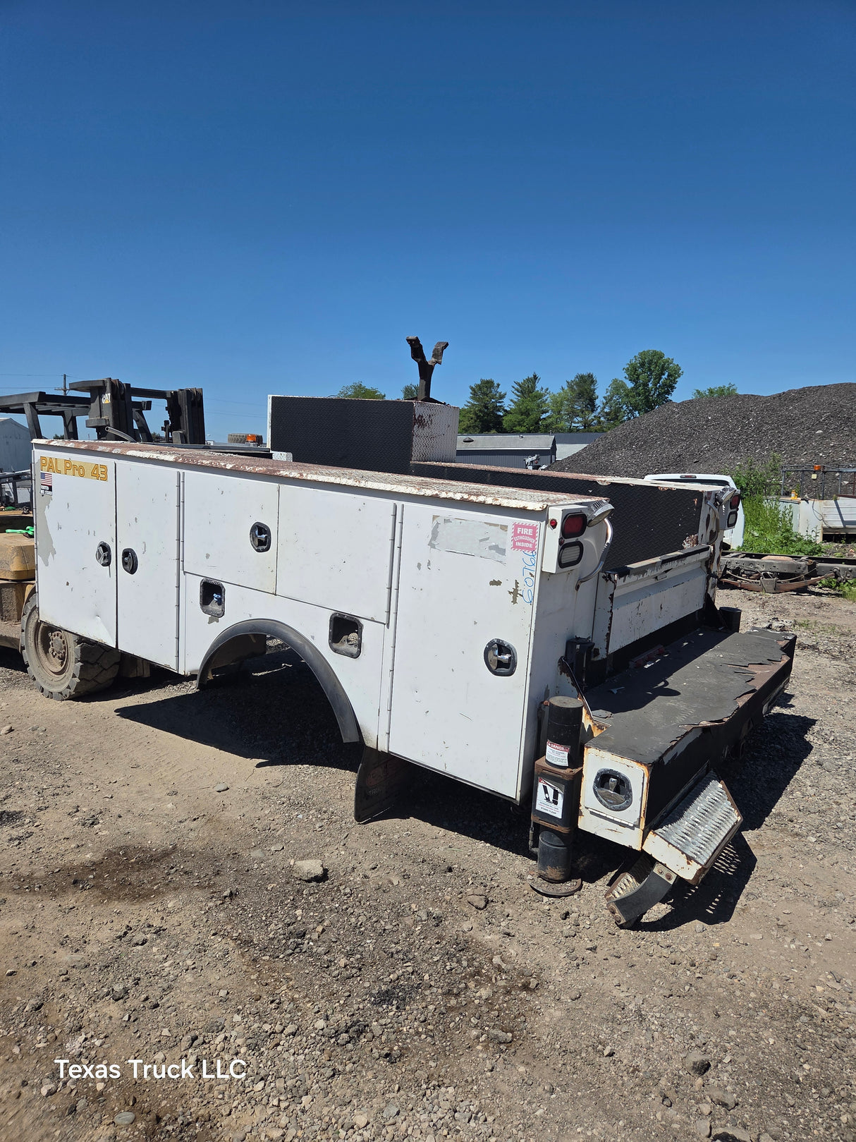 11' Steel Utility Crane Service Body For Dual Rear Wheel Utility Bed Universal