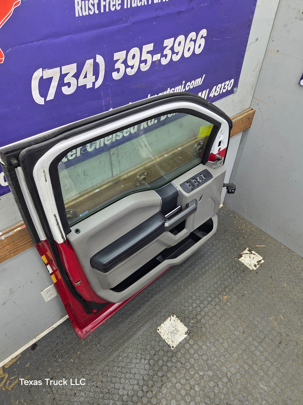2015-2022 Ford F150 / Super Duty Driver Front Door LH F250 F350 F450 F550