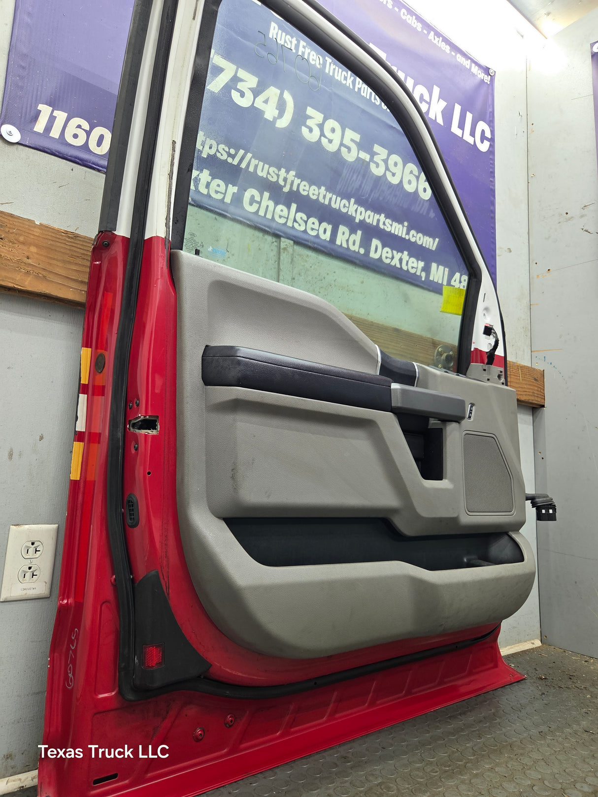 2015-2022 Ford F150 / Super Duty Driver Front Door LH F250 F350 F450 F550