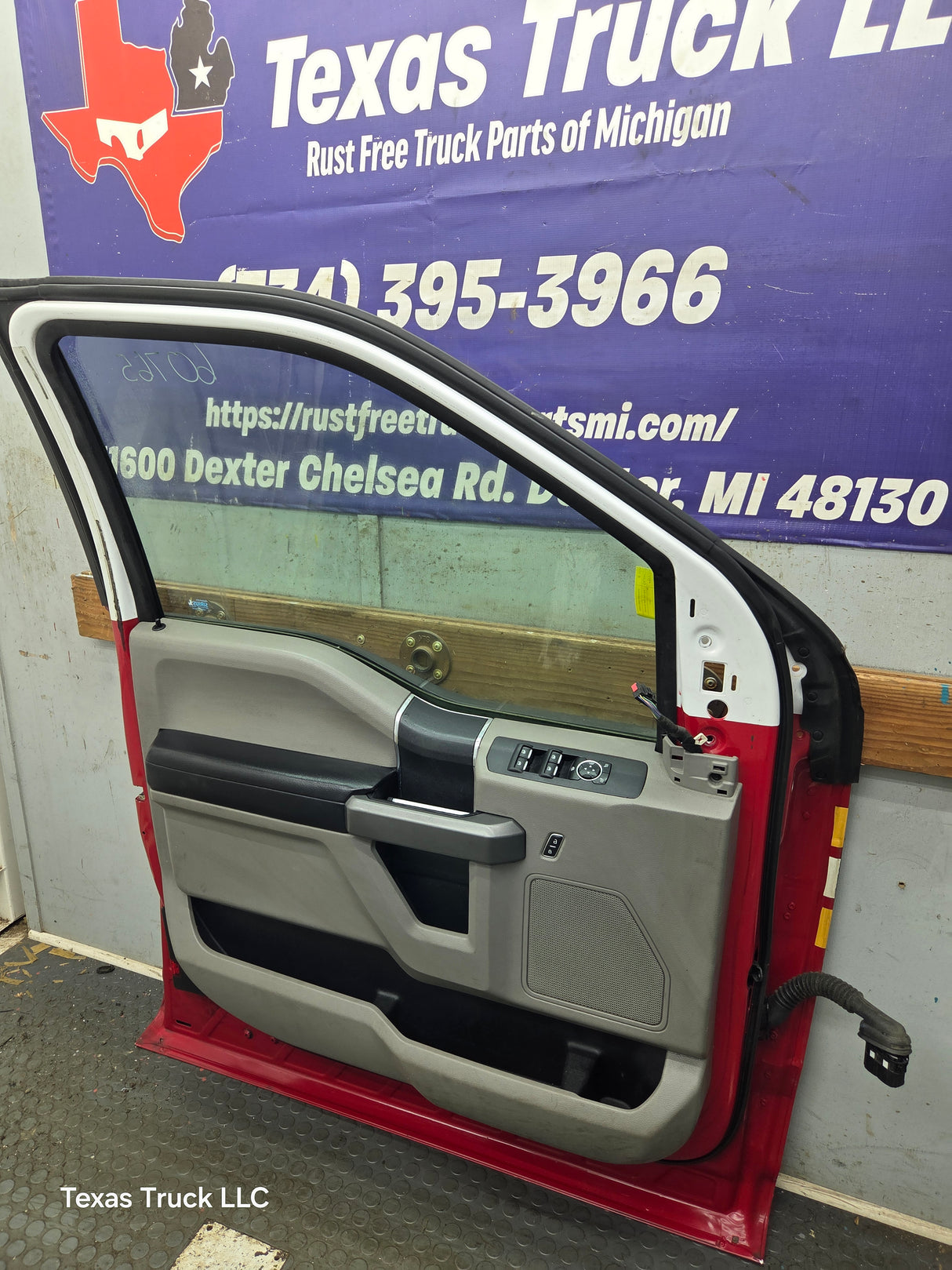 2015-2022 Ford F150 / Super Duty Driver Front Door LH F250 F350 F450 F550