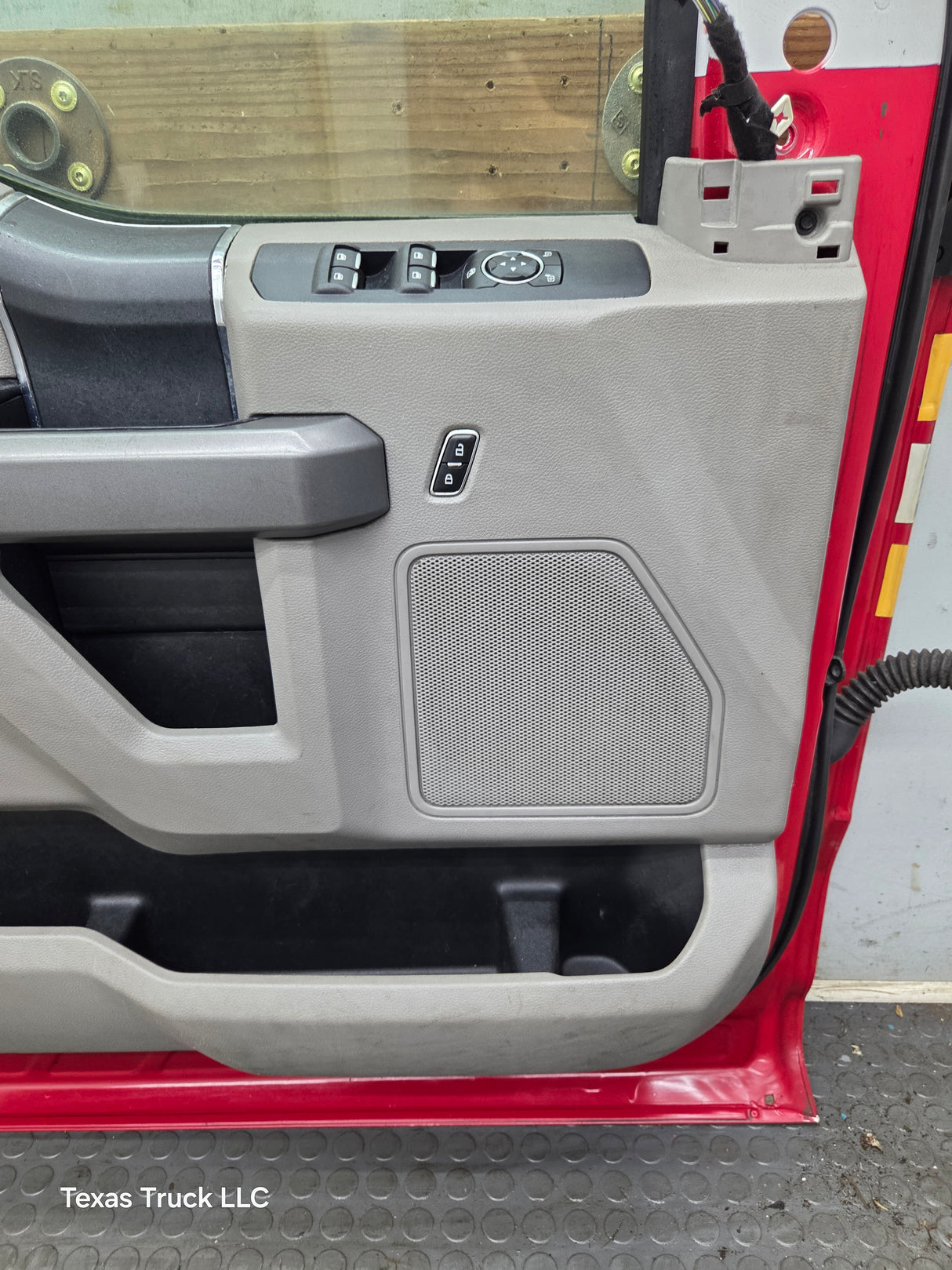 2015-2022 Ford F150 / Super Duty Driver Front Door LH F250 F350 F450 F550