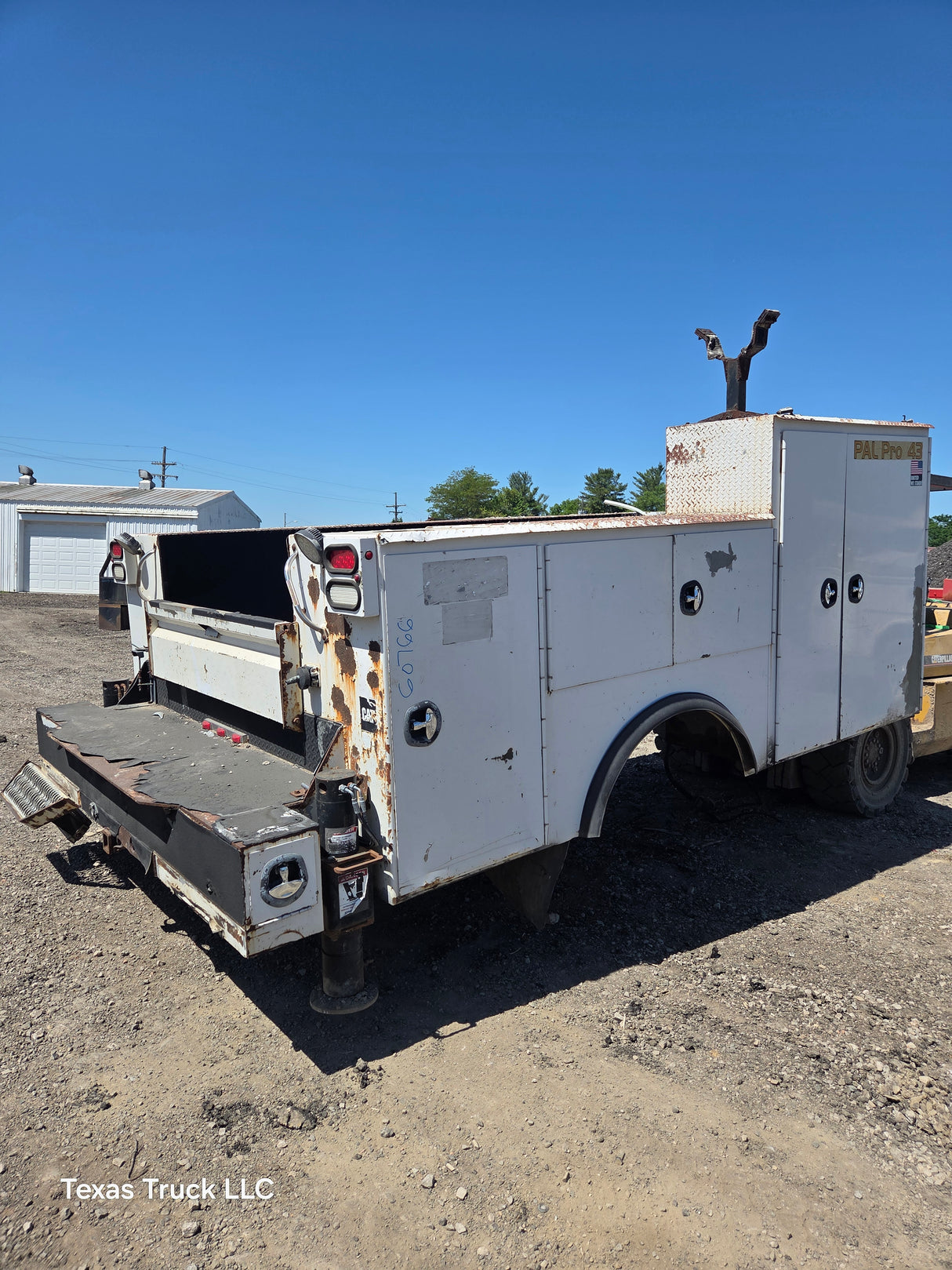 11' Steel Utility Crane Service Body For Dual Rear Wheel Utility Bed Universal