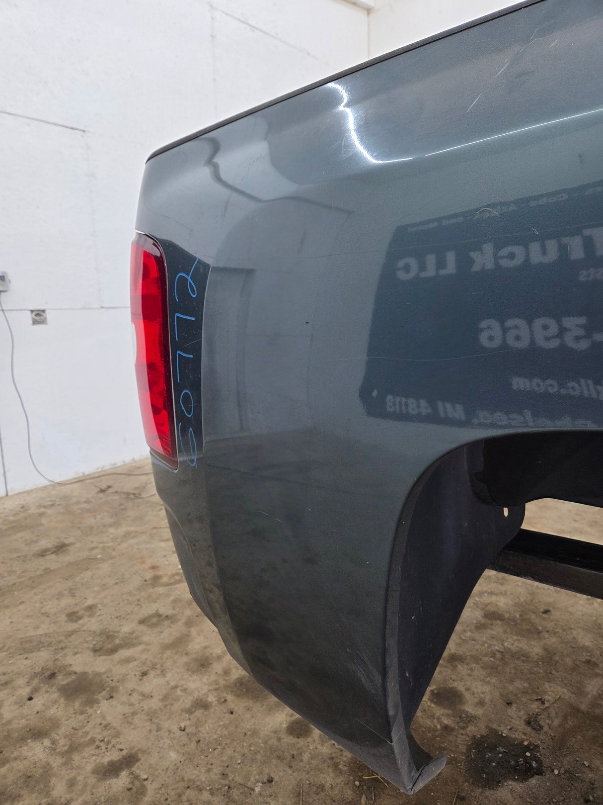 2007-2013 Chevrolet Silverado 1500 2500 3500 HD 6' 6" Short Truck