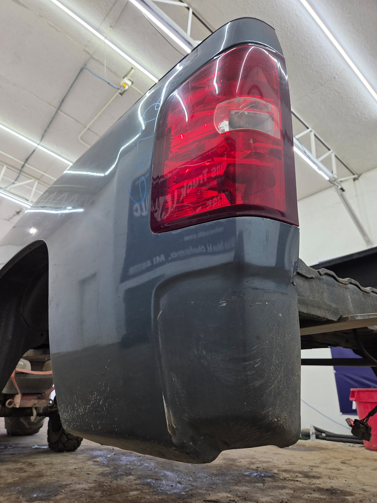 2007-2013 Chevrolet Silverado 1500 2500 3500 HD 6' 6" Short Truck