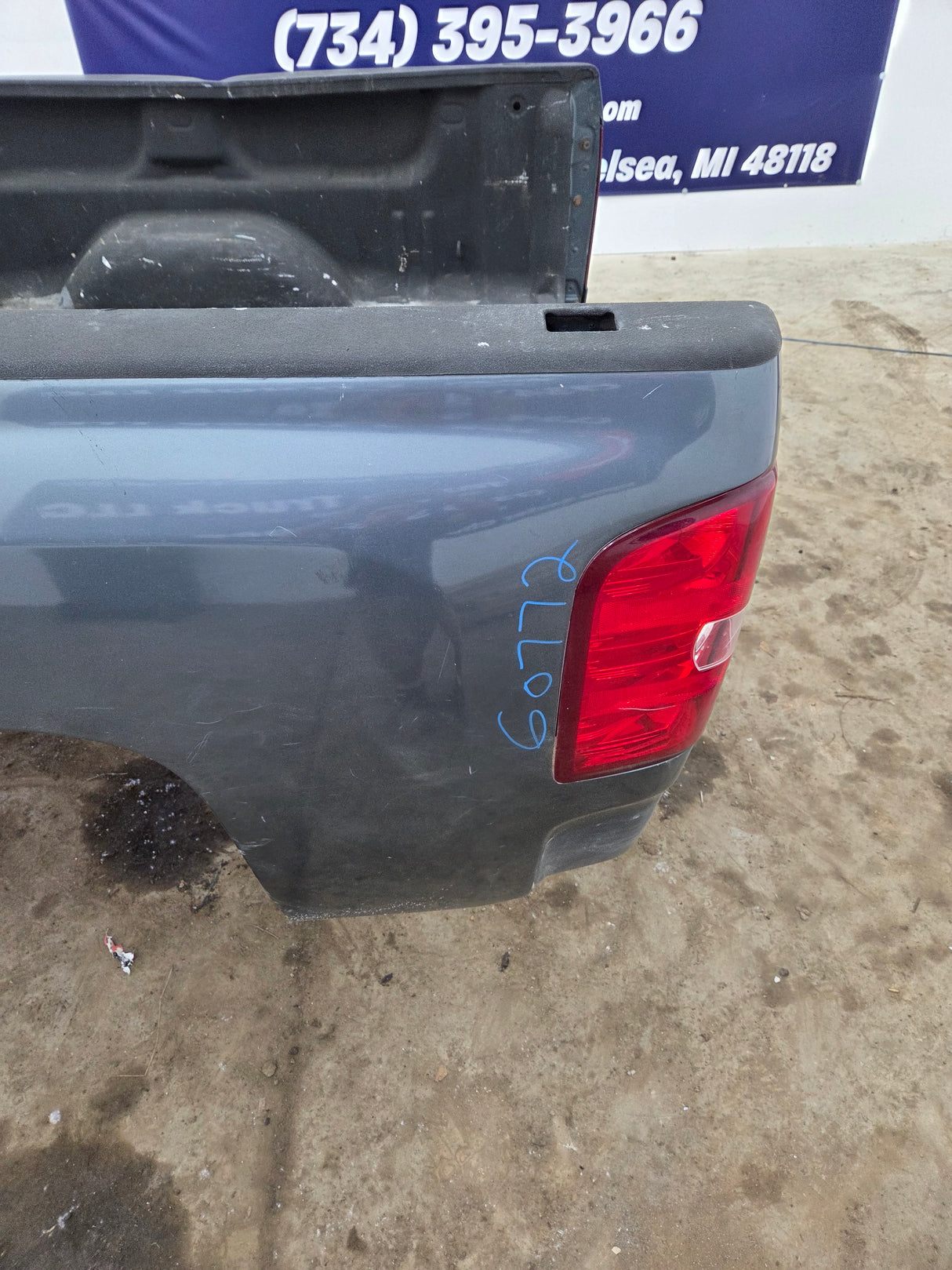 2007-2013 Chevrolet Silverado 1500 2500 3500 HD 6' 6" Short Truck