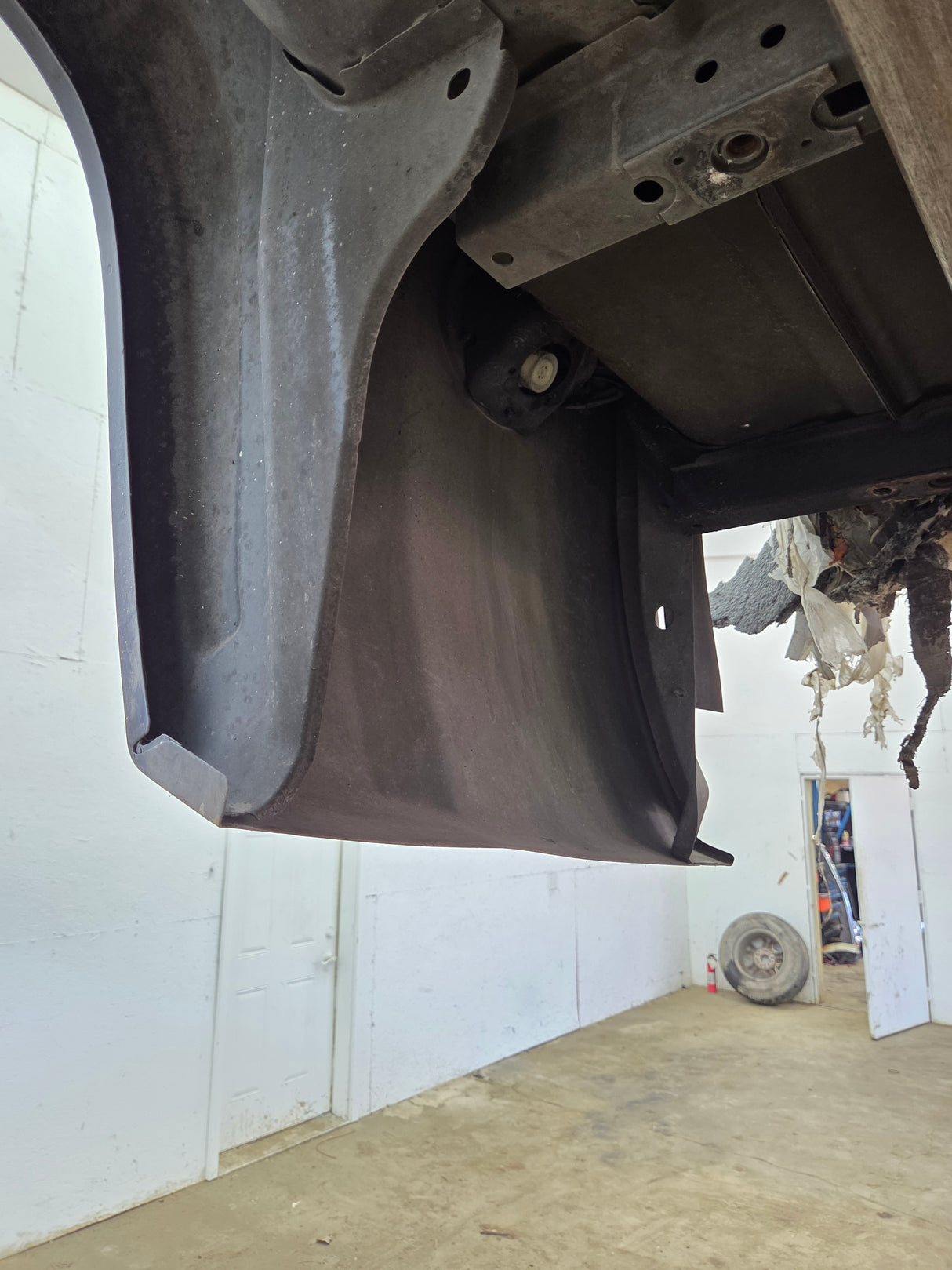2007-2013 Chevrolet Silverado 1500 2500 3500 HD 6' 6" Short Truck