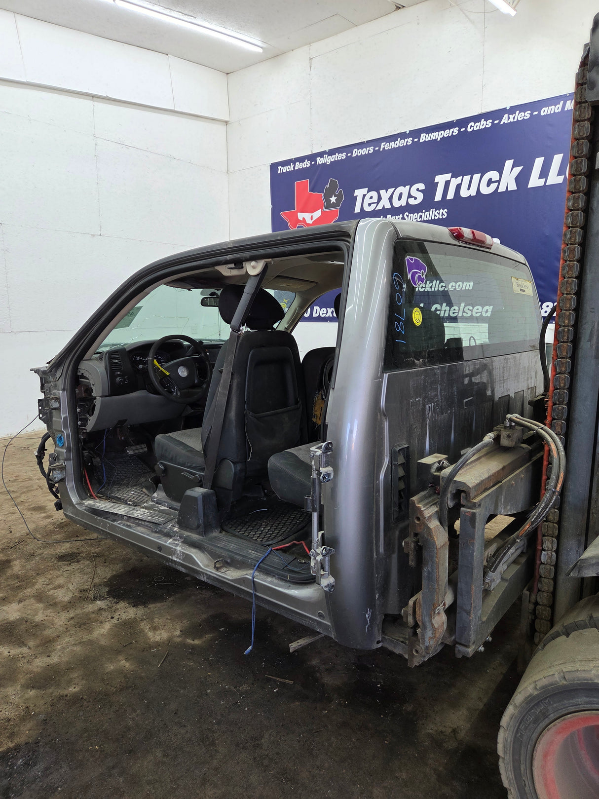 2007-2013 Chevrolet Silverado / GMC Sierra 1500 2500 3500 HD Extended Cab