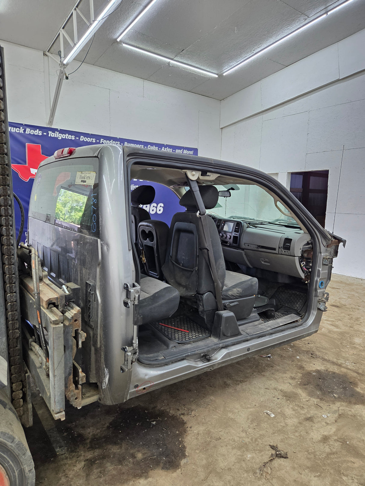 2007-2013 Chevrolet Silverado / GMC Sierra 1500 2500 3500 HD Extended Cab