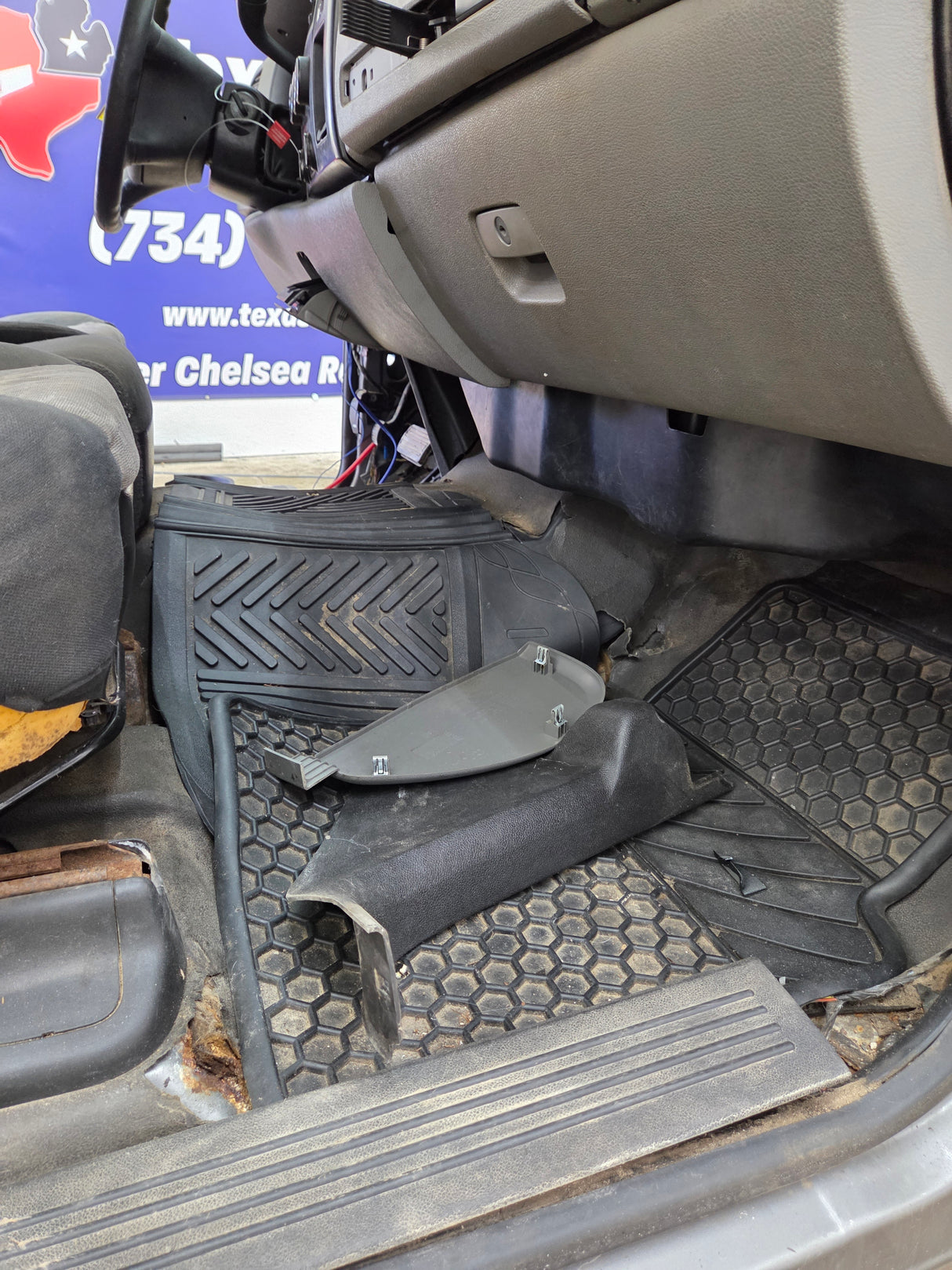 2007-2013 Chevrolet Silverado / GMC Sierra 1500 2500 3500 HD Extended Cab