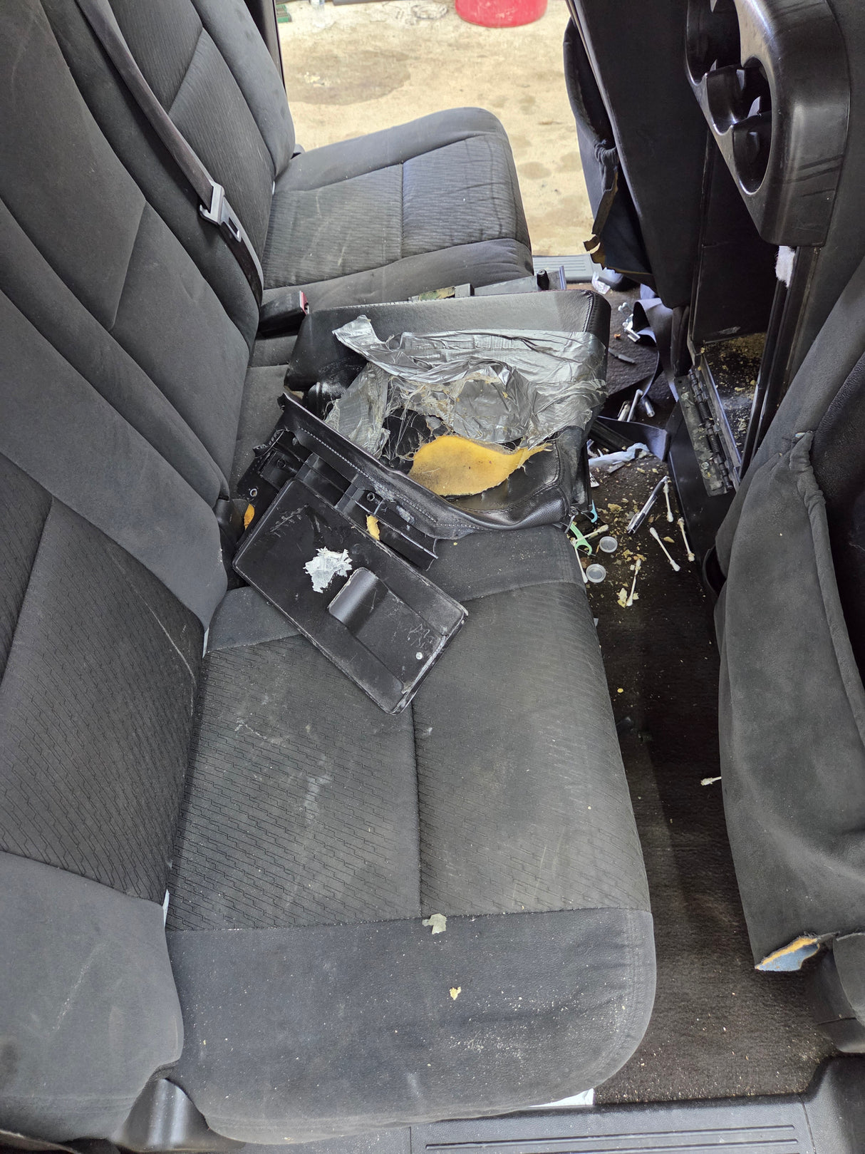 2007-2013 Chevrolet Silverado / GMC Sierra 1500 2500 3500 HD Extended Cab