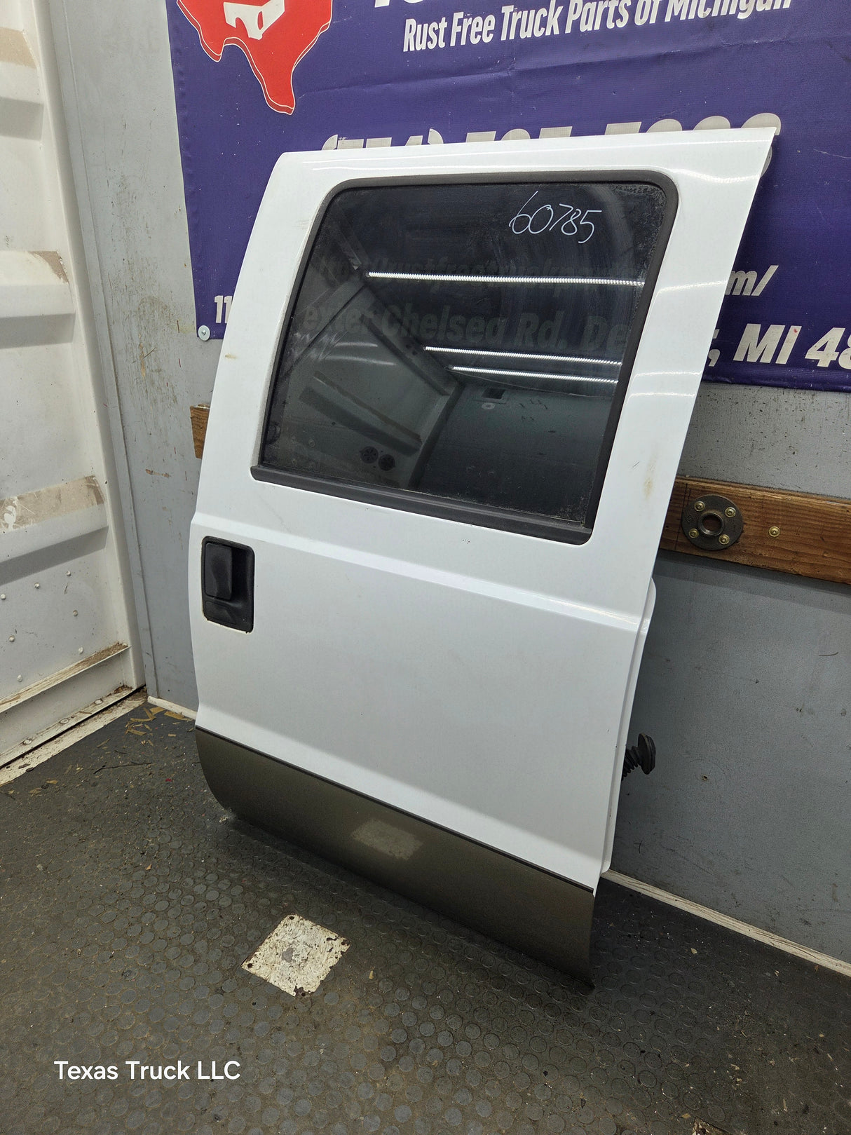 1999-2011 Ford Super Duty RH Passenger Side Rear Crew Cab Door F250 F350 F450 F550