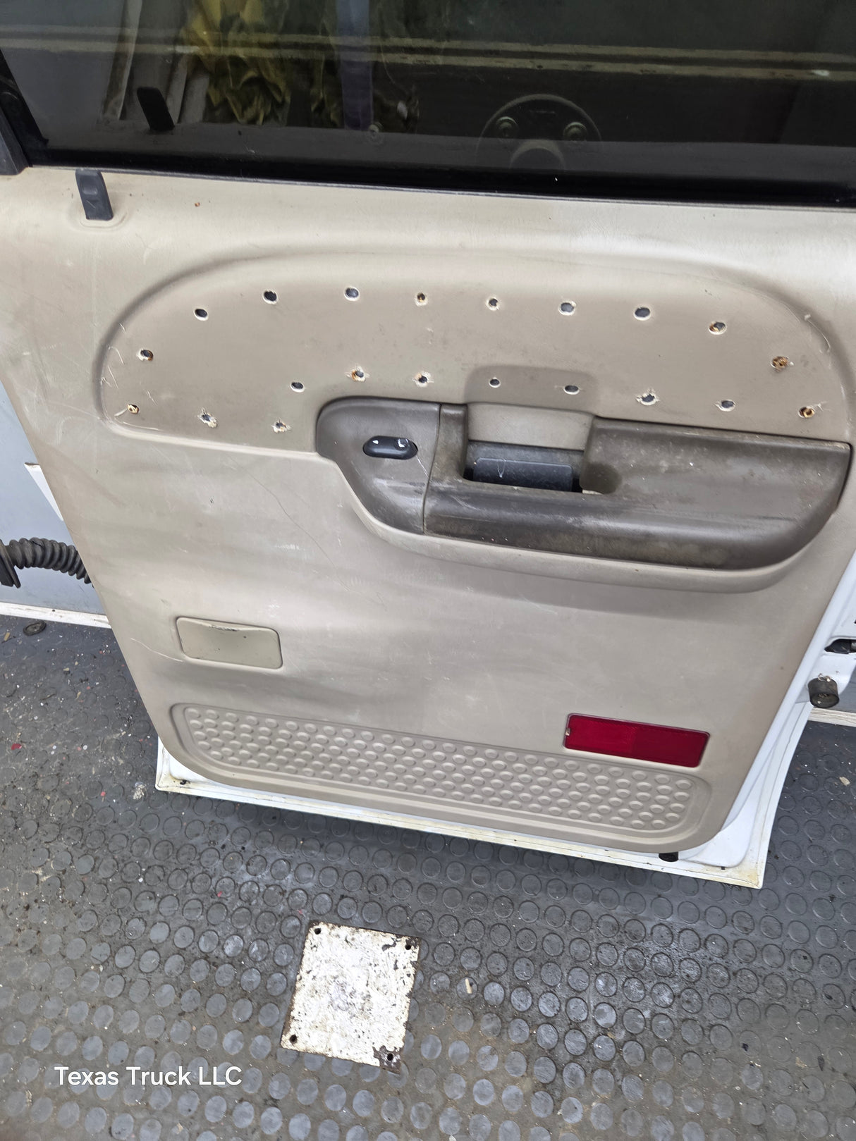 1999-2011 Ford Super Duty RH Passenger Side Rear Crew Cab Door F250 F350 F450 F550