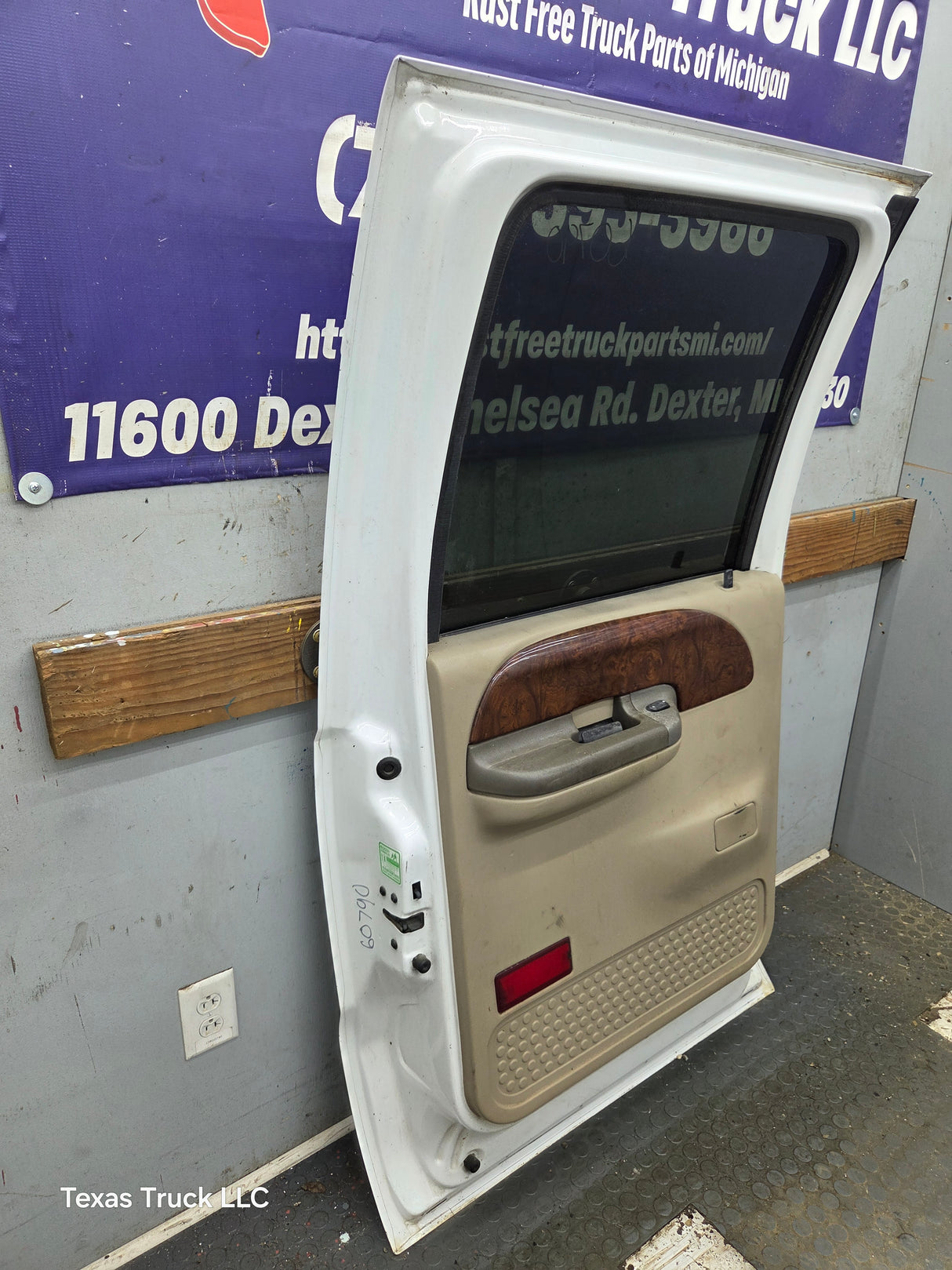 1999-2011 Ford Super Duty LH Driver Side Rear Crew Cab Door F250 F350 F450 F550