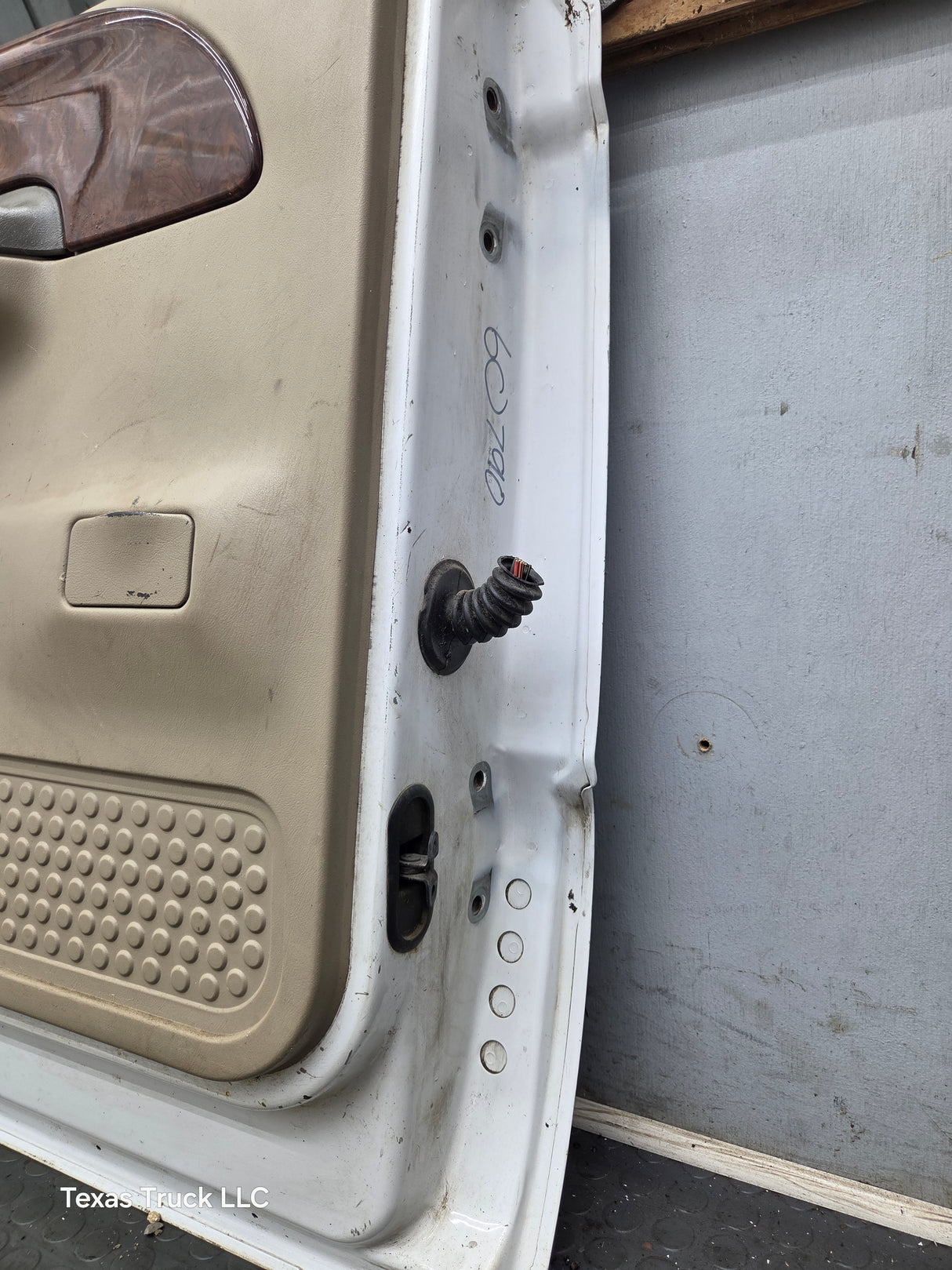 1999-2011 Ford Super Duty LH Driver Side Rear Crew Cab Door F250 F350 F450 F550