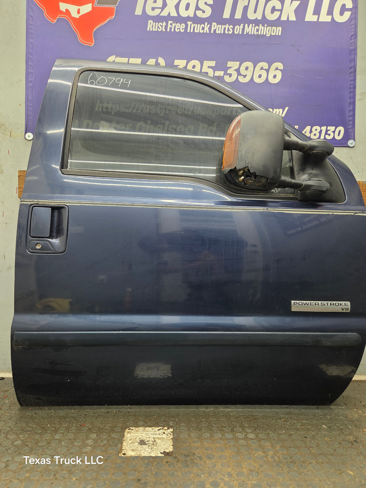 1999-2011 Ford Super Duty RH Passenger Side Front Door F250 F350 F450 F550