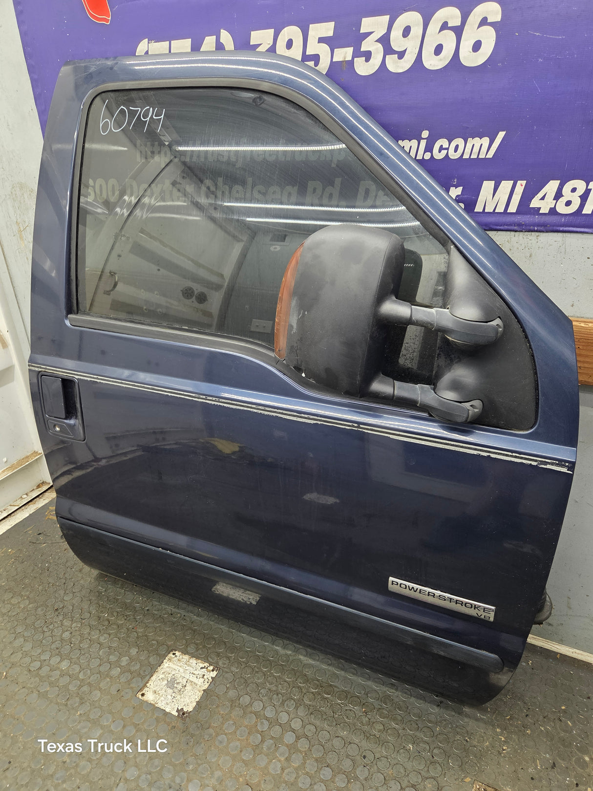 1999-2011 Ford Super Duty RH Passenger Side Front Door F250 F350 F450 F550