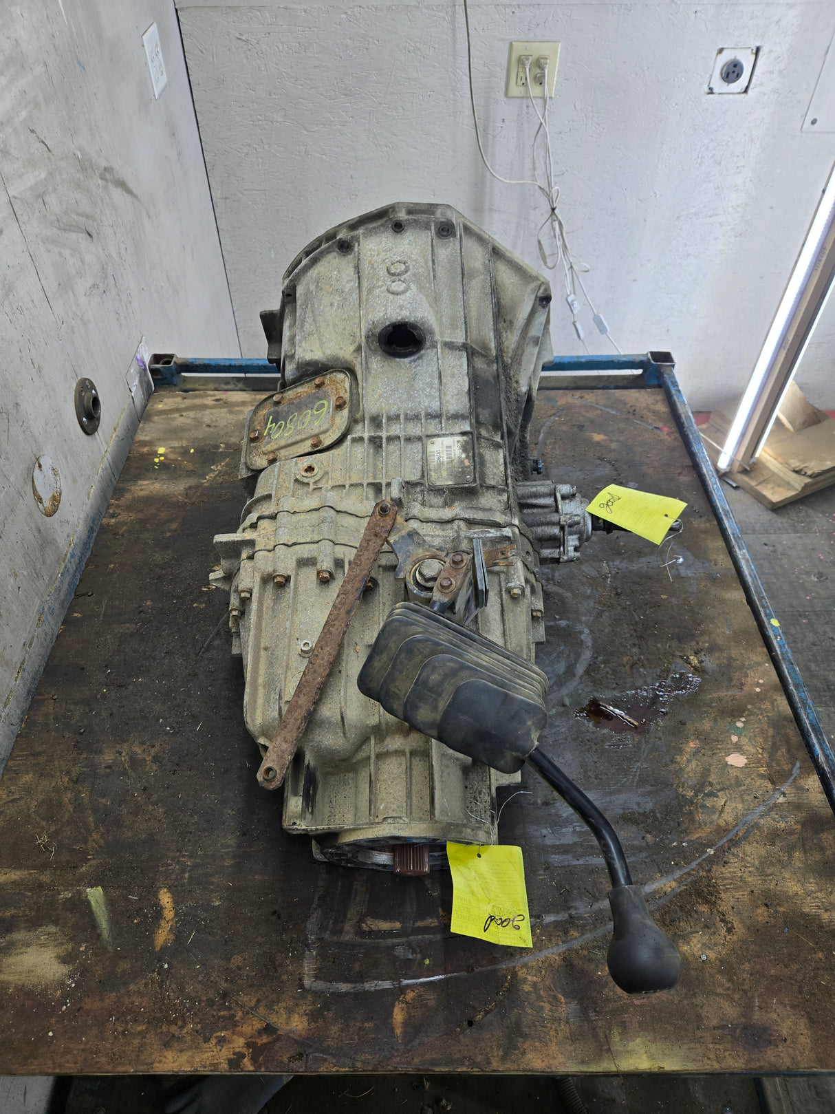 2003-2010 Ford Super Duty V10 6.8L 5.4L 4x4 ZF6 manual transmission 4wd F250 F350 F450 F550 122K MILES