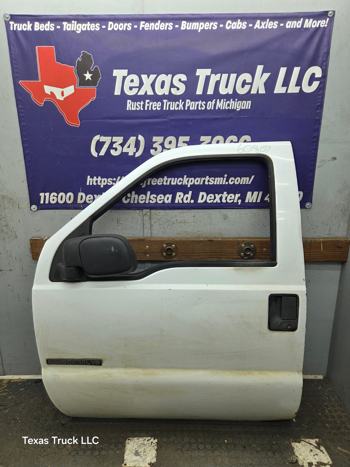 1999-2011 Ford Super Duty LH Driver Side Front Door F250 F350 F450 F550