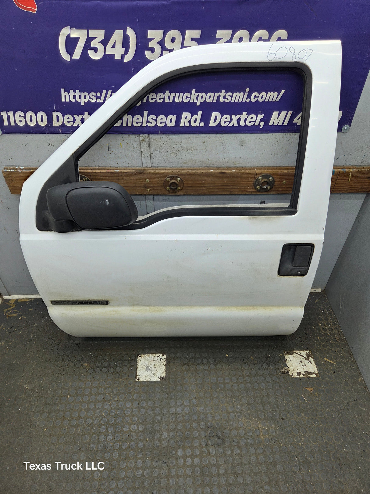 1999-2011 Ford Super Duty LH Driver Side Front Door F250 F350 F450 F550