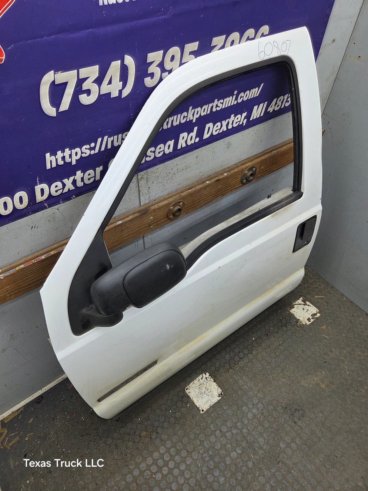 1999-2011 Ford Super Duty LH Driver Side Front Door F250 F350 F450 F550