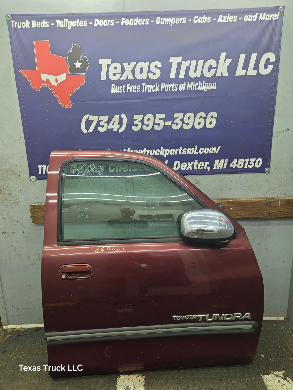 2000-2006 Toyota Tundra Front Right Hand Passenger Side 1st Gen Door