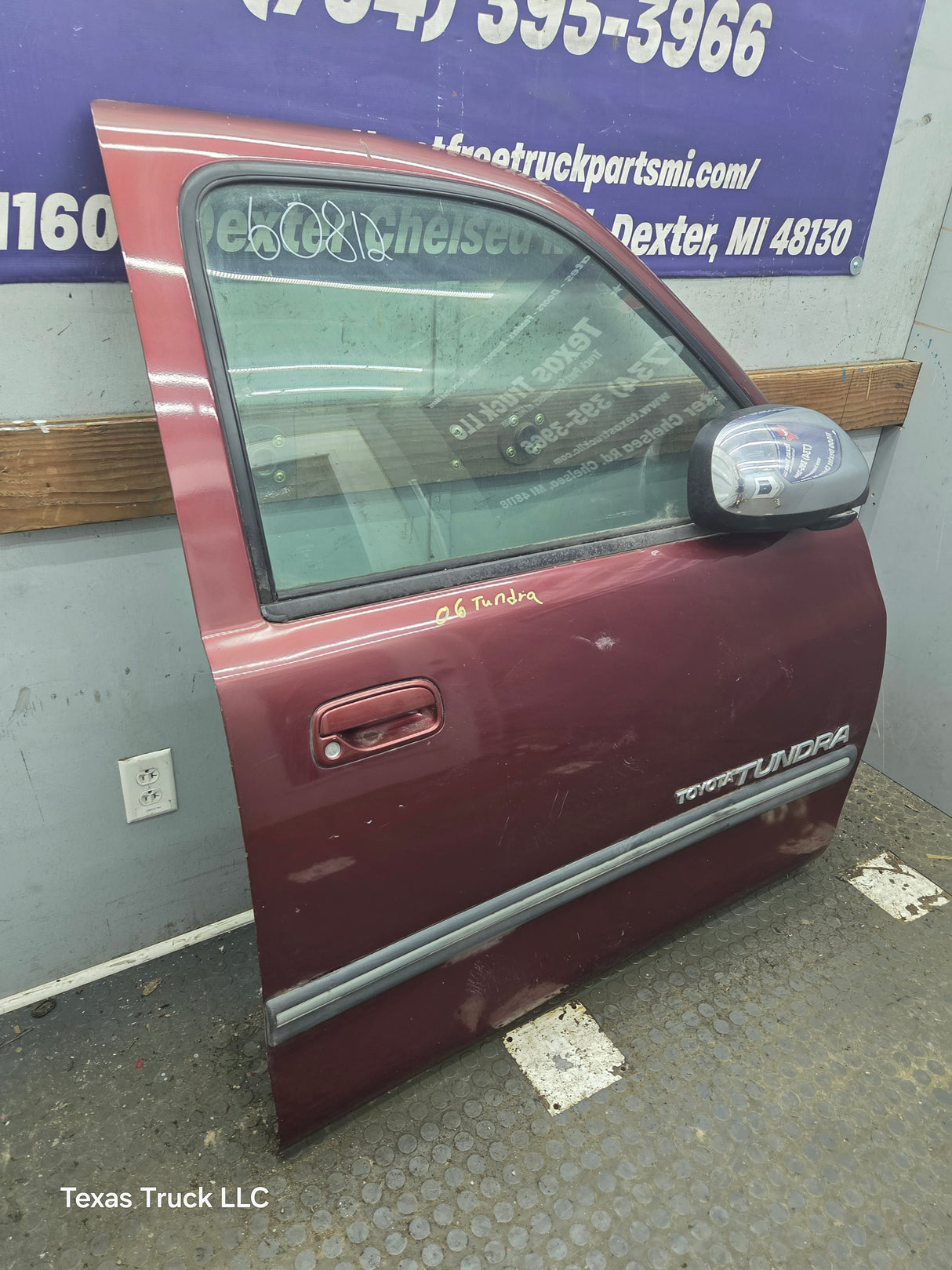 2000-2006 Toyota Tundra Front Right Hand Passenger Side 1st Gen Door