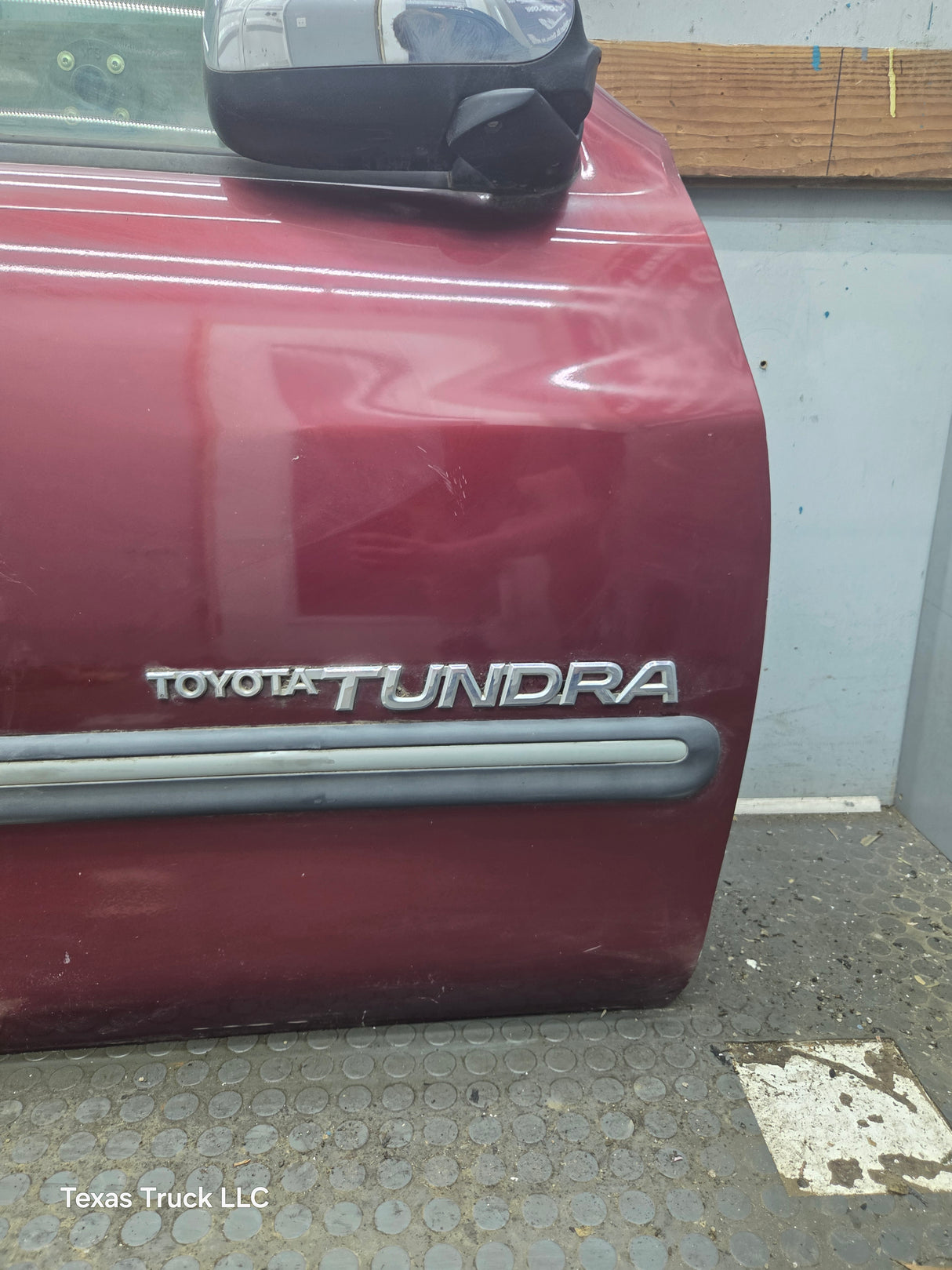 2000-2006 Toyota Tundra Front Right Hand Passenger Side 1st Gen Door