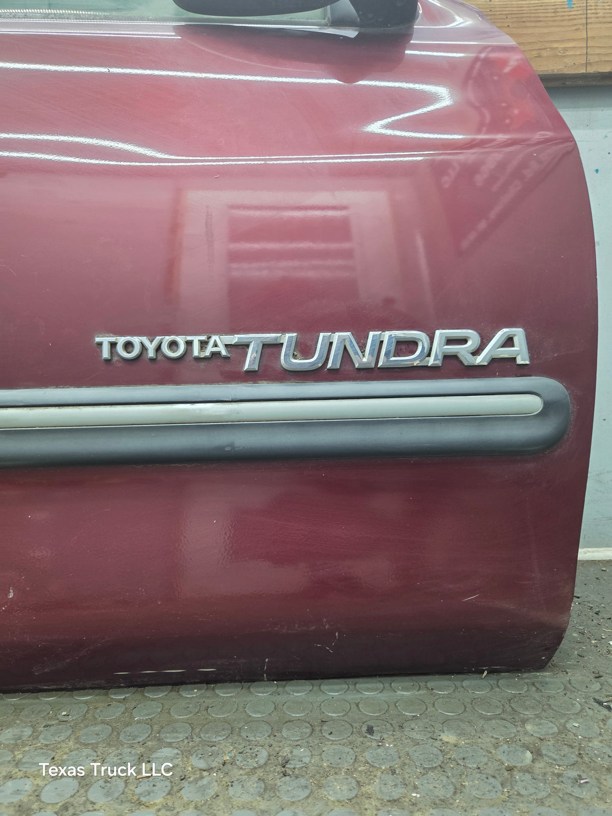 2000-2006 Toyota Tundra Front Right Hand Passenger Side 1st Gen Door