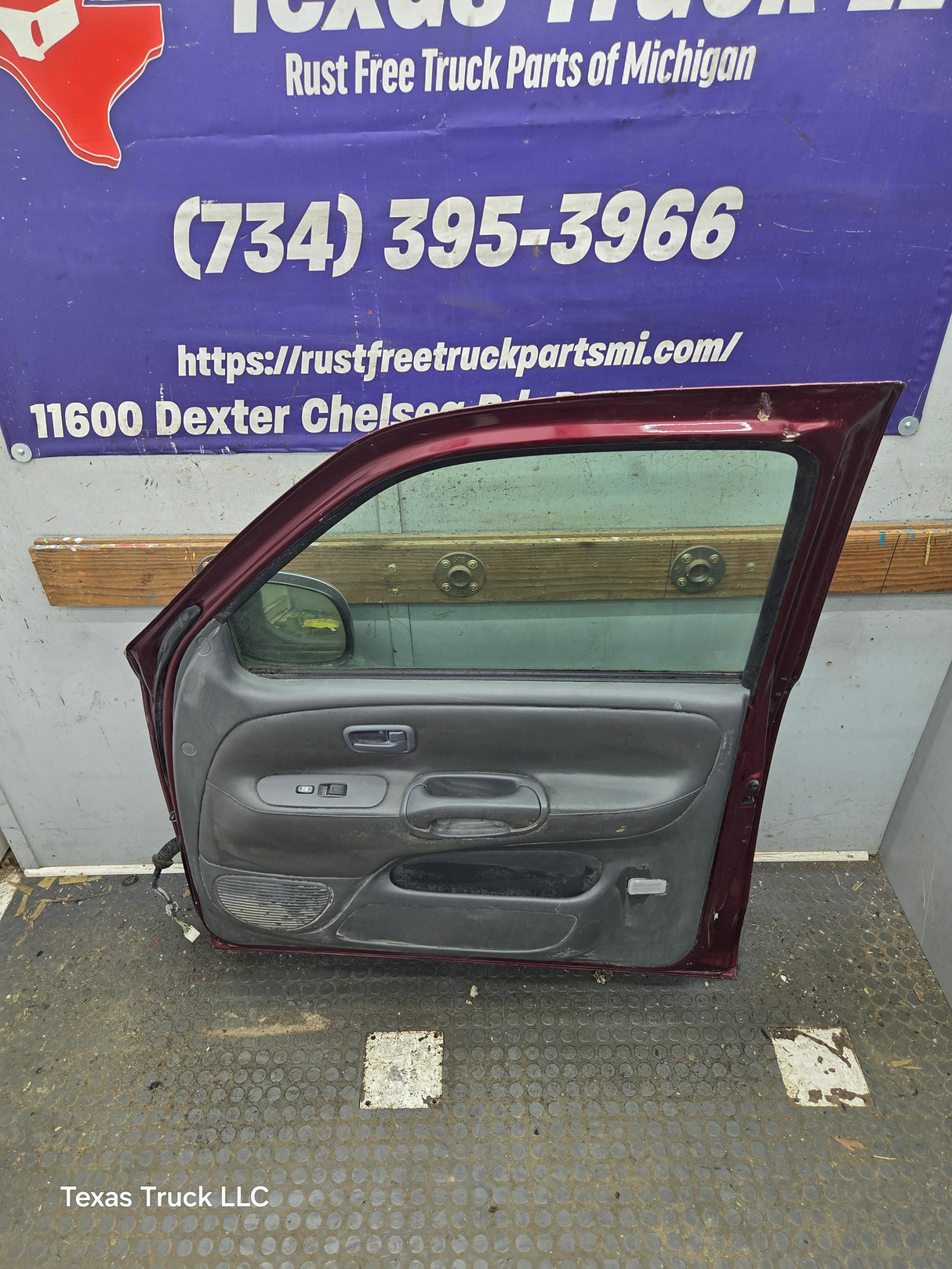 2000-2006 Toyota Tundra Front Right Hand Passenger Side 1st Gen Door