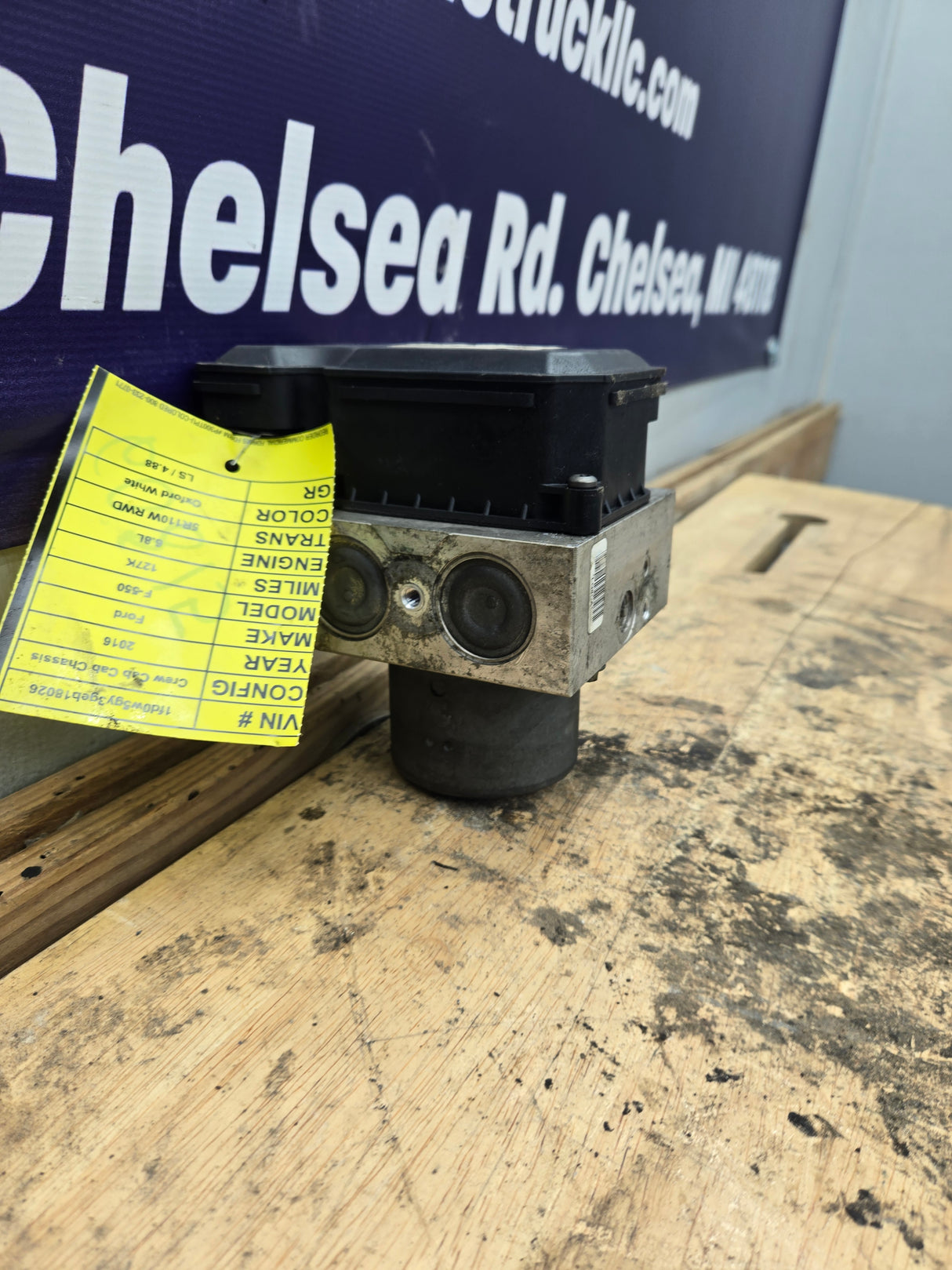 2016 Ford Super Duty F350 F450 F550 DC34-2C346-AD ABS Pump Module Control Assembly