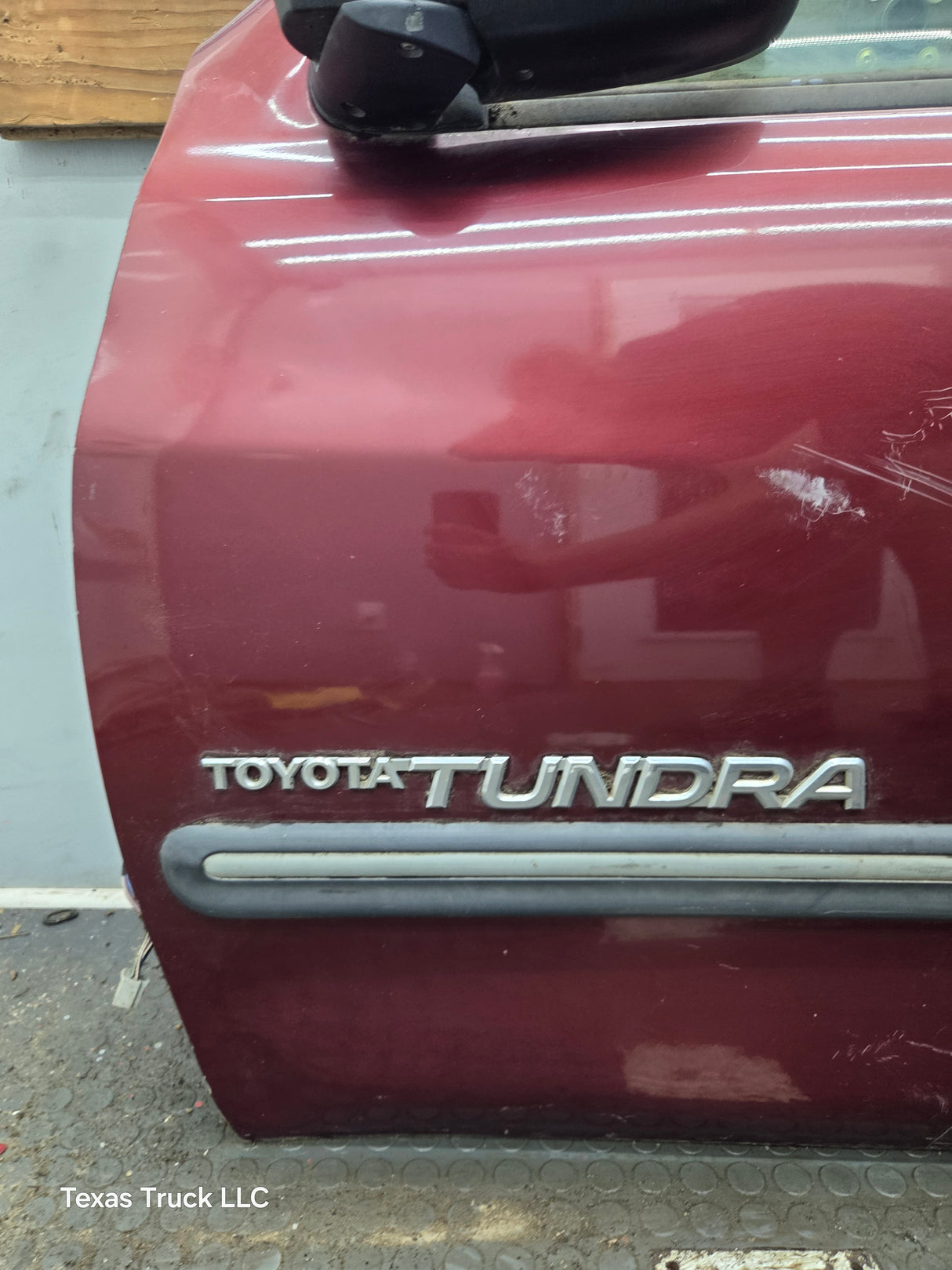 2000-2006 Toyota Tundra Front Left Hand Driver Side 1st Gen Door