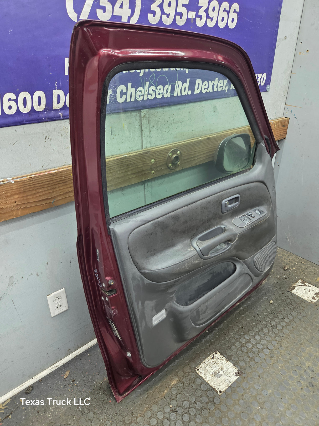 2000-2006 Toyota Tundra Front Left Hand Driver Side 1st Gen Door