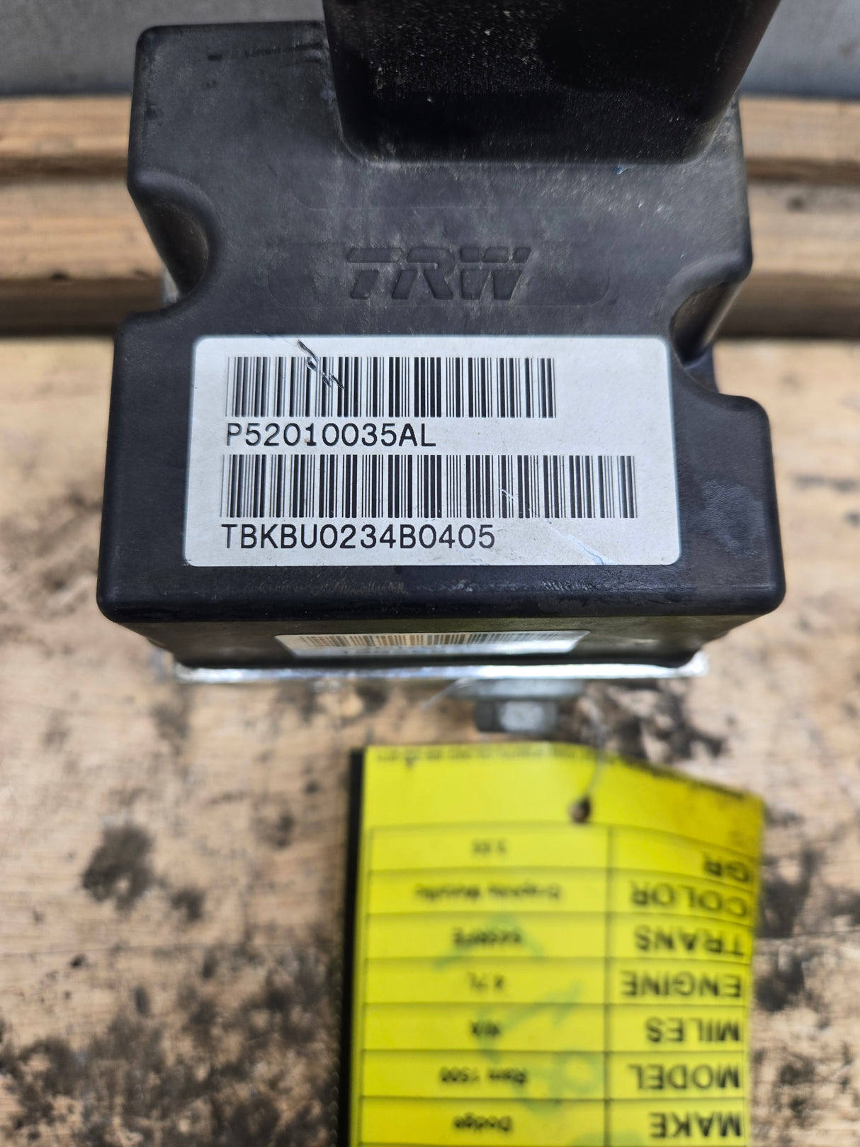 2002-2005 Dodge Ram 1500 ABS Pump Module Control Assembly - P52010035AL
