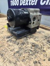 2003-2006 Chevrolet Silverado GMC ABS Pump Module Control Assembly - 13567146