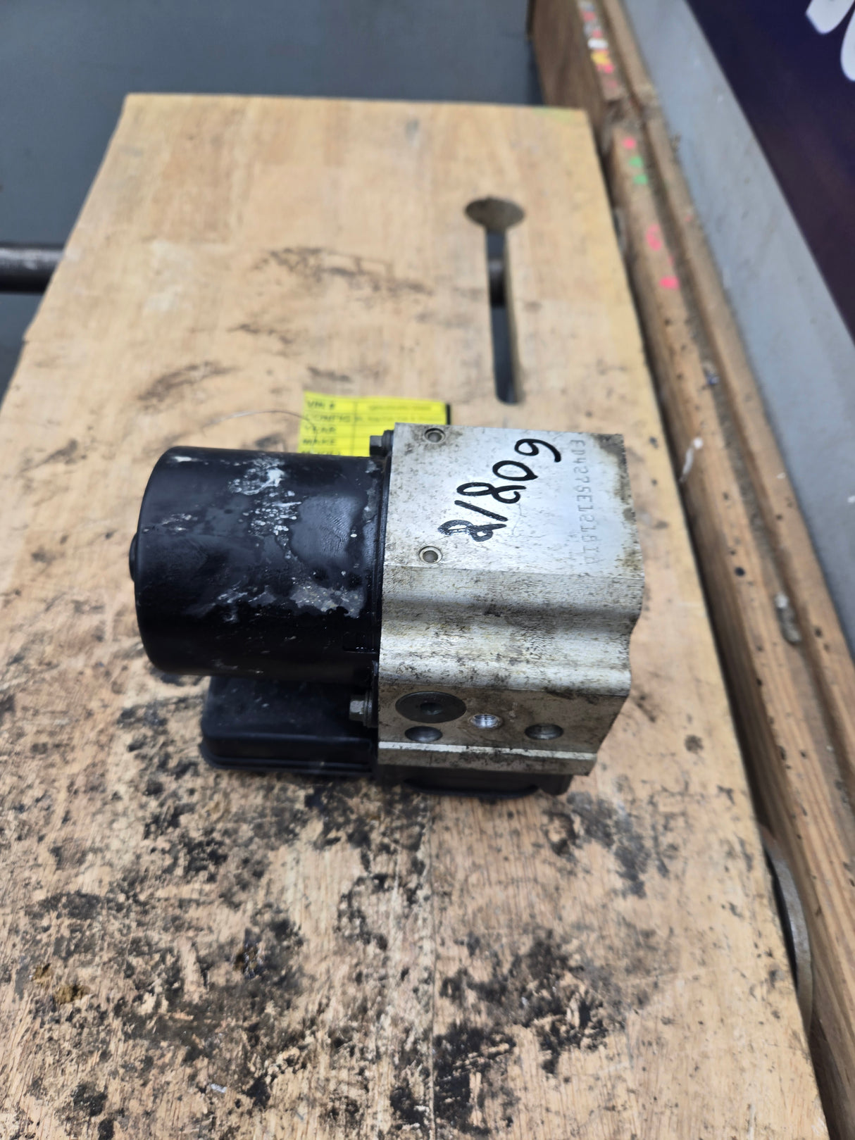 2003-2006 Chevrolet Silverado GMC ABS Pump Module Control Assembly - 13567146