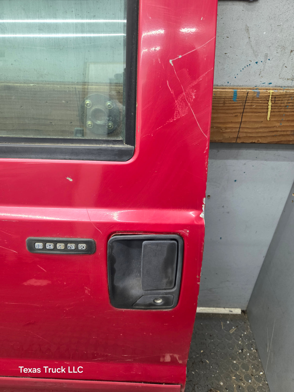 1999-2011 Ford Super Duty LH Driver Side Front Door F250 F350 F450 F550
