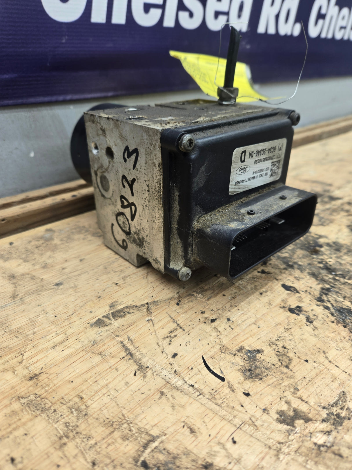 2006 Ford Super Duty F450 F550 ABS Pump Module Control Assembly 6C34-2C346-DA