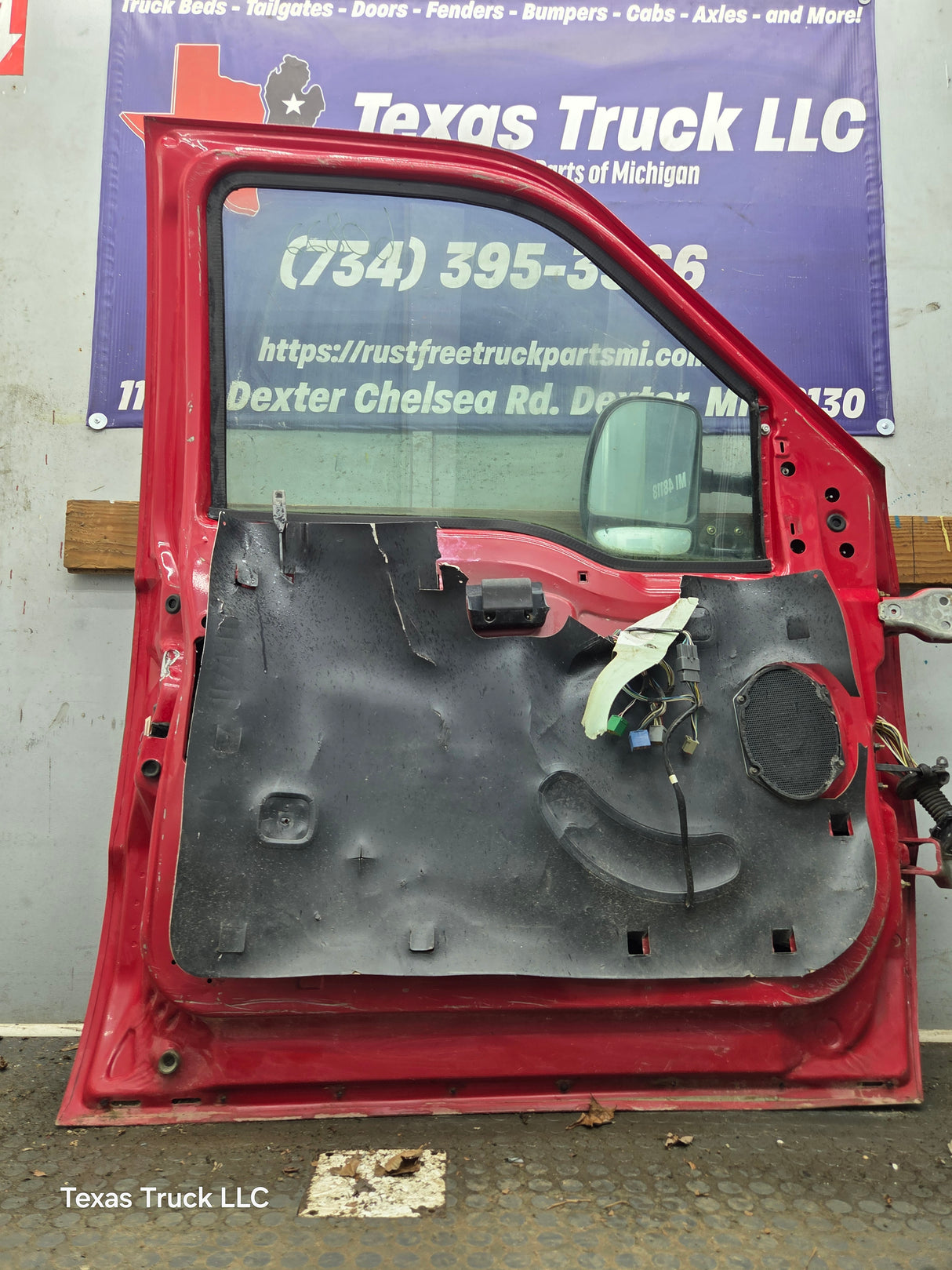 1999-2011 Ford Super Duty LH Driver Side Front Door F250 F350 F450 F550