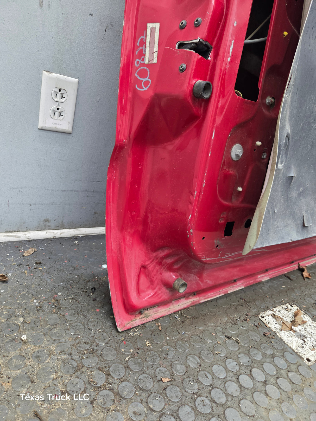 1999-2011 Ford Super Duty LH Driver Side Front Door F250 F350 F450 F550