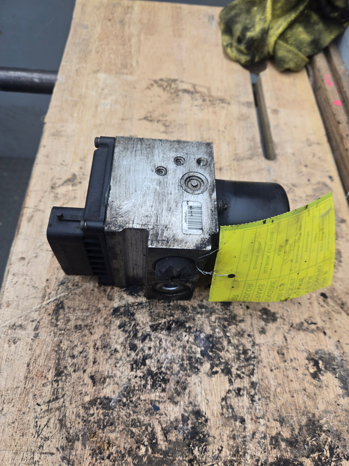 2007-2010 Chevrolet Silverado 2500 3500 6.6L ABS Pump Module - 25802683