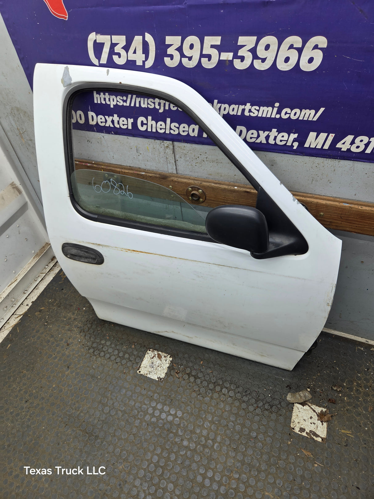 1997-2003 Ford F150 Extended / Regular Cab Passenger Side RH Front Door