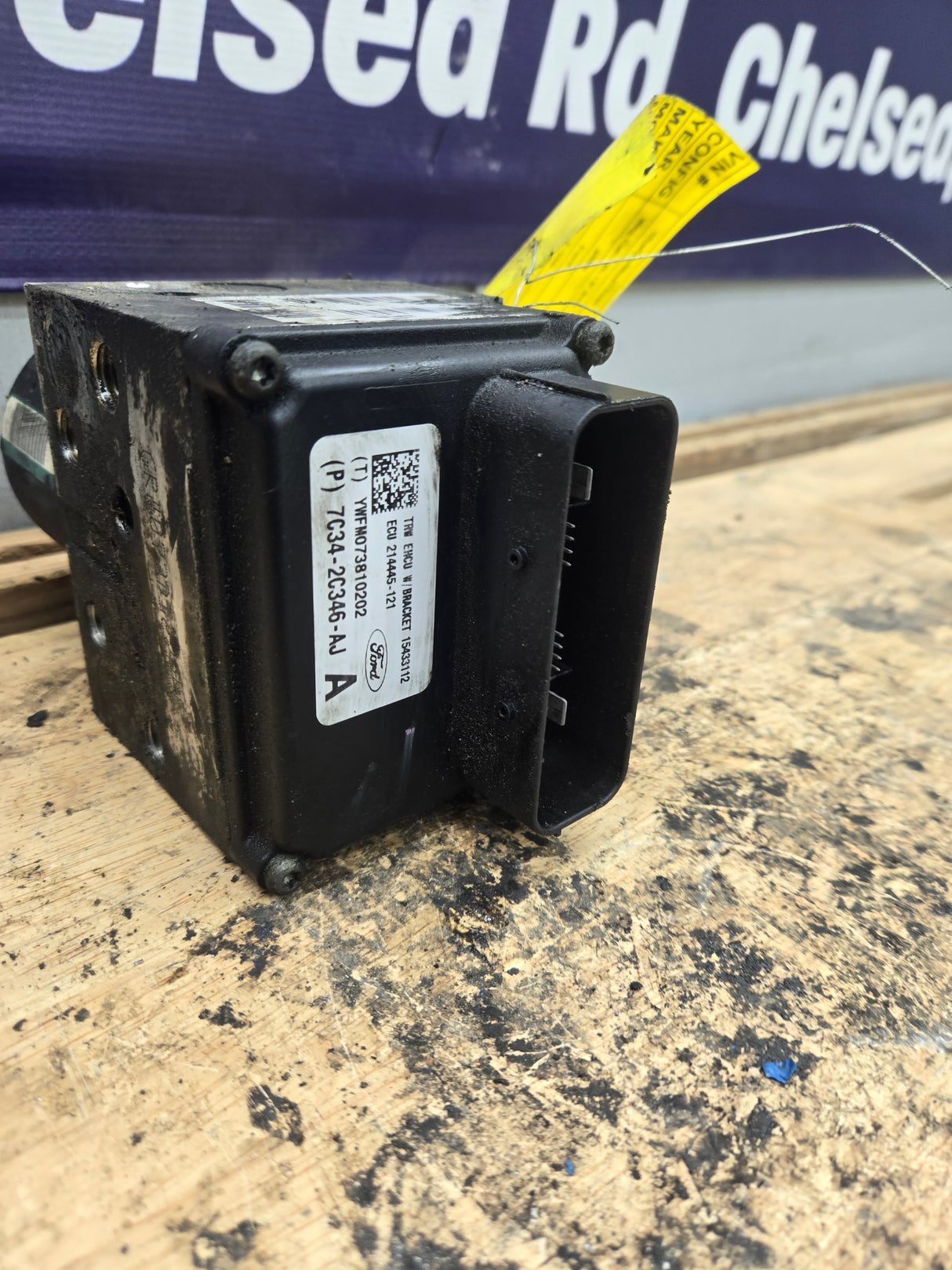2008-2010 Ford Super Duty F250 F350 ABS Pump Module Control Assembly 7C34-2C346-AJ