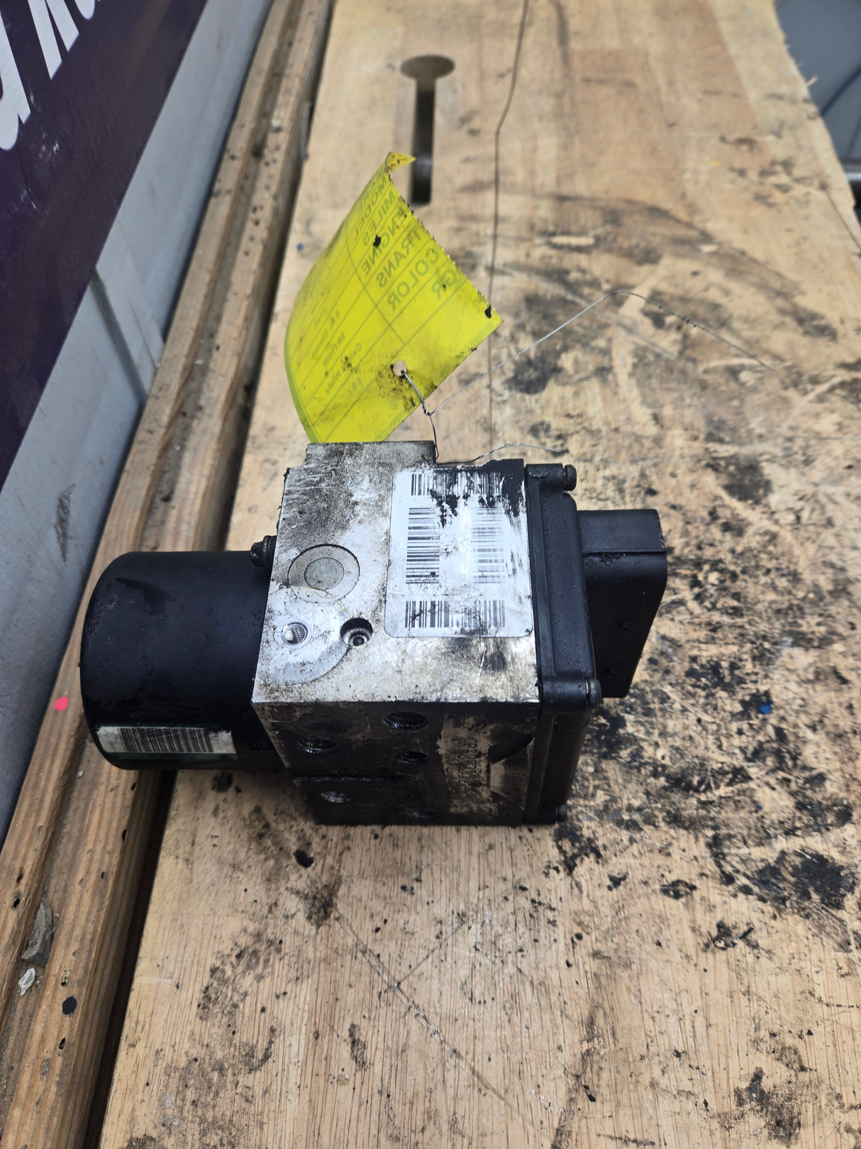 2008-2010 Ford Super Duty F250 F350 ABS Pump Module Control Assembly 7C34-2C346-AJ