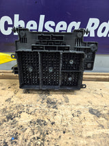 2003-2005 Chevrolet Silverado / GMC Sierra 1500 250 3500 Engine Bay Fuse Box