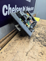 2007-2009 Chevrolet Silverado / GMC Sierra 1500 2500 3500 Engine Bay Fuse Box