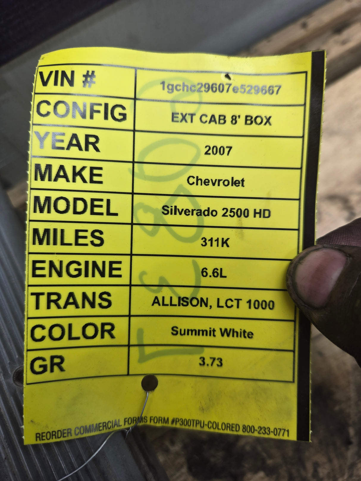 2007-2009 Chevrolet Silverado / GMC Sierra 2500 3500 Duramax Engine Bay Fuse Box - 15910898