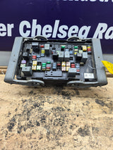2007-2009 Chevrolet Silverado / GMC Sierra 2500 3500 Duramax Engine Bay Fuse Box - 15910898