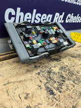 2007-2009 Chevrolet Silverado / GMC Sierra 2500 3500 Duramax Engine Bay Fuse Box - 15910898
